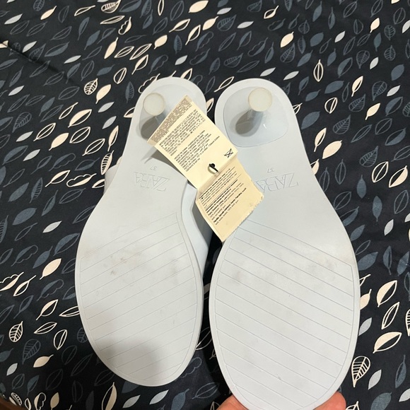 NWT Zara pale blue sandal - Picture 2 of 2